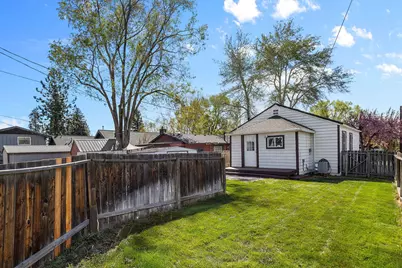 640 NW Delaware Avenue, Bend, OR 97703 - Photo 22