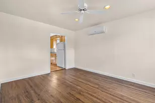 640 NW Delaware Ave, Bend, OR 97703 - Photo 8