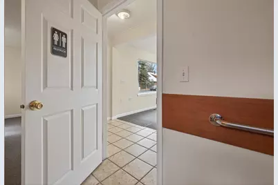 624 NW Hill Street, Bend, OR 97703 - Photo 12