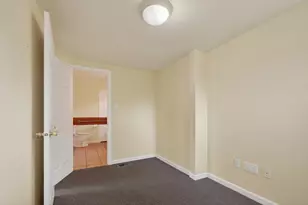 624 NW Hill St, Bend, OR 97703 - Photo 10