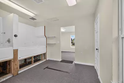 624 NW Hill Street, Bend, OR 97703 - Photo 16