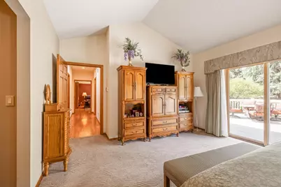 20468 Steamboat Court, Bend, OR 97702 - Photo 12