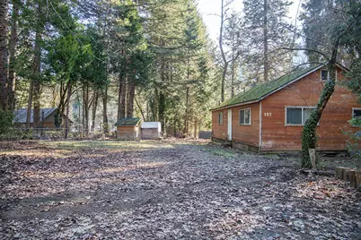 357 Main Street, Wolf Creek, OR 97497 - Photo 6