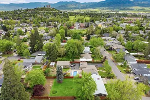 689 S Modoc Ave, Medford, OR 97504 - Photo 44