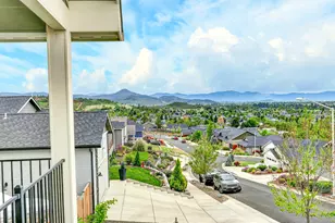 362 Avalon Terrace, Eagle Point, OR 97524 - Photo 4