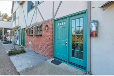 495 Chestnut Street #19, Ashland, OR 97520 - Photo 2