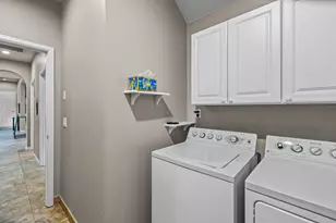 61578 Devils Lake Dr, Bend, OR 97702 - Photo 22