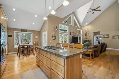14234 Whitewater Loop, La Pine, OR 97739 - Photo 2