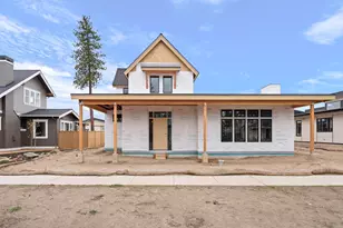 3333 NW Leavitt Ln, Bend, OR 97703 - Photo 4