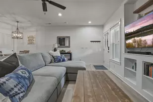 950 N Hindeman St, Sisters, OR 97759 - Photo 6