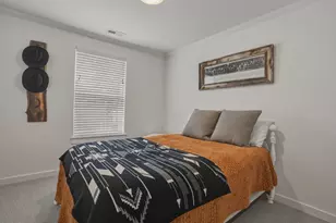 950 N Hindeman St, Sisters, OR 97759 - Photo 22