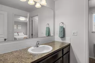 21267 Thornhill Ln, Bend, OR 97701 - Photo 28