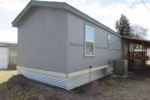 1833 SW Canal Blvd, Redmond, OR 97756 - Photo 6