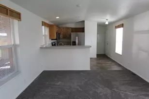 1833 SW Canal Blvd, Redmond, OR 97756 - Photo 8