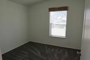 1833 SW Canal Blvd, Redmond, OR 97756 - Photo 12