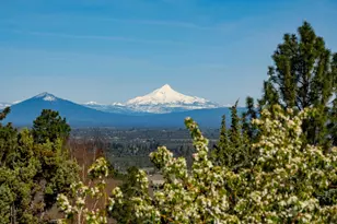 1265 NW Remarkable Dr, Bend, OR 97703 - Photo 6