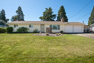 2372 E McAndrews Road, Medford, OR 97504 - Photo 1