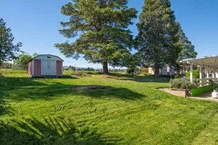 2372 E McAndrews Rd, Medford, OR 97504 - Photo 12