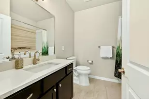 1723 Luxor Ln, Medford, OR 97504 - Photo 44