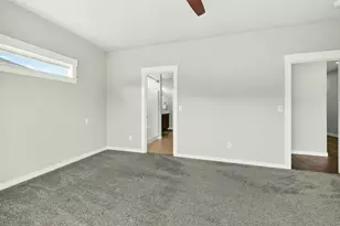 1723 Luxor Ln, Medford, OR 97504 - Photo 32