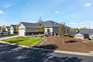 221 Skyhawk Dr, Eagle Point, OR 97524 - Photo 26