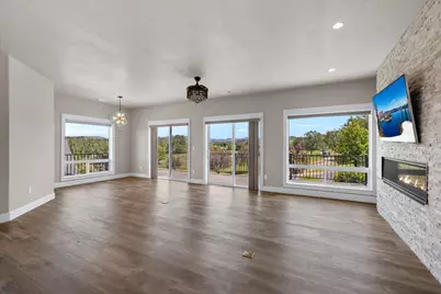 221 Skyhawk Drive, Eagle Point, OR 97524 - Photo 38