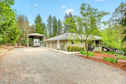 1230 Westmont Drive, Jacksonville, OR 97530 - Photo 2