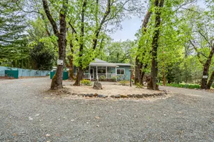 7771 Monument Dr, Grants Pass, OR 97526 - Photo 2