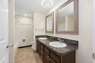 3659 W 18th Ave, Eugene, OR 97402 - Photo 10