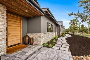20605 Lowe Ln, Bend, OR 97703 - Photo 8