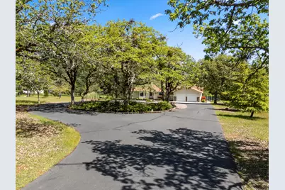 405 Crystal Drive, Grants Pass, OR 97527 - Photo 4