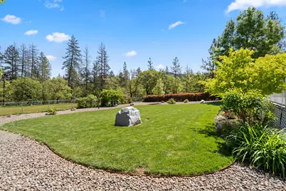 405 Crystal Drive, Grants Pass, OR 97527 - Photo 34