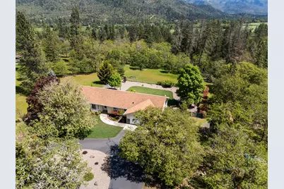 405 Crystal Drive, Grants Pass, OR 97527 - Photo 6