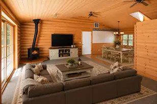 453 Glendon Rd, Kerby, OR 97531 - Photo 14