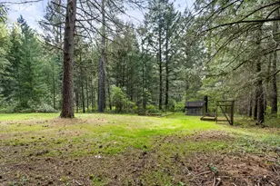 453 Glendon Rd, Kerby, OR 97531 - Photo 20