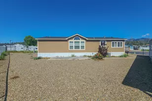 4729 S Pacific Hwy, Phoenix, OR 97535 - Photo 24