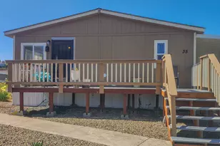 4729 S Pacific Hwy, Phoenix, OR 97535 - Photo 2
