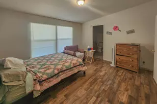 4729 S Pacific Hwy, Phoenix, OR 97535 - Photo 8