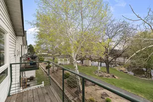 438 NW 19th St, Redmond, OR 97756 - Photo 10