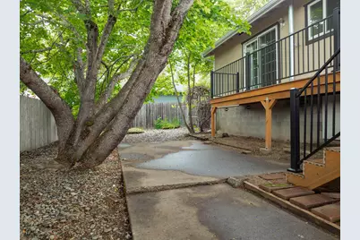 1888 NE Beacon Drive, Grants Pass, OR 97526 - Photo 24
