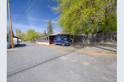 6039 S 6th Street, Klamath Falls, OR 97603 - Photo 6