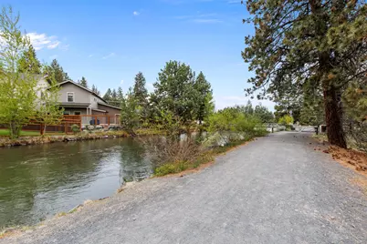 1333 SW Boardwalk Lane, Bend, OR 97702 - Photo 24