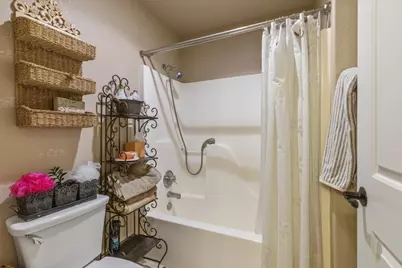 10704 Kestrel Road, Klamath Falls, OR 97601 - Photo 32