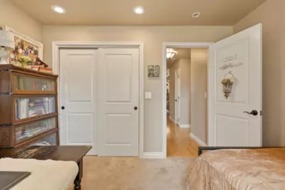 10704 Kestrel Road, Klamath Falls, OR 97601 - Photo 34