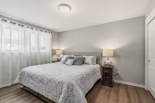 2423 Delta Waters Rd, Medford, OR 97504 - Photo 10