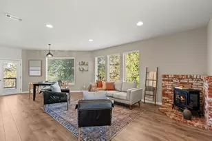 1553 Panoramic Loop, Grants Pass, OR 97527 - Photo 4