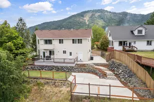 1553 Panoramic Loop, Grants Pass, OR 97527 - Photo 42