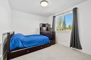 60903 SE Epic Pl, Bend, OR 97702 - Photo 32