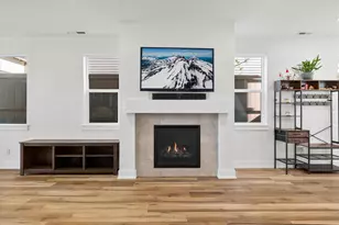60903 SE Epic Pl, Bend, OR 97702 - Photo 10