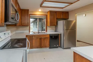 20316 Donkey Sled Rd, Bend, OR 97702 - Photo 6
